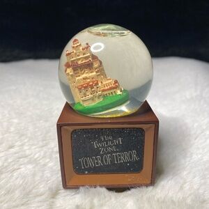 Disney ‘Tower Of Terror’ x CBS The Twilight Zone TV Glass Snow-globe HTF 3.5in